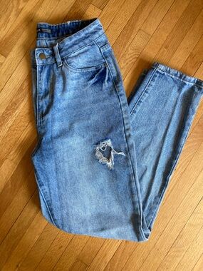 SHEIN Medium Blue High-Rise Distressed Mom Jeans